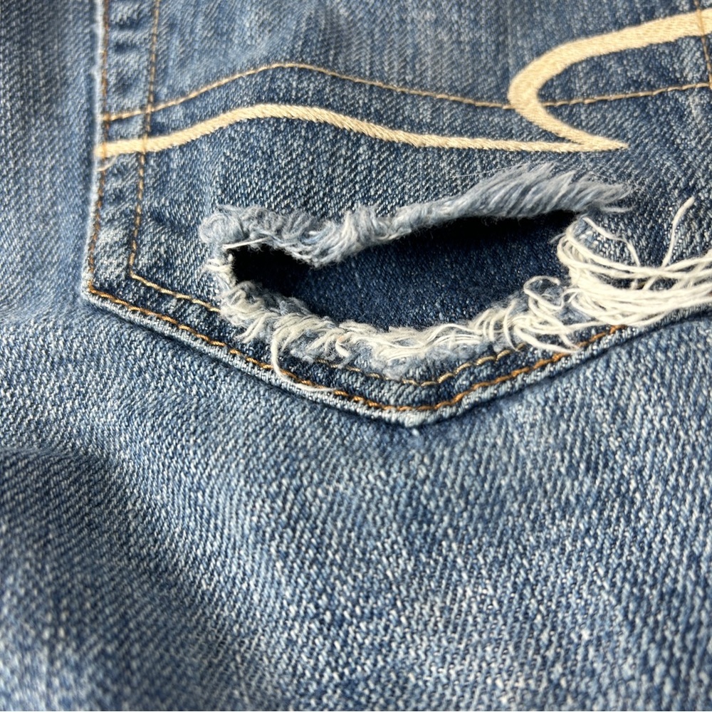 AE Destroyed Cutoffs - Picture 5 of 9